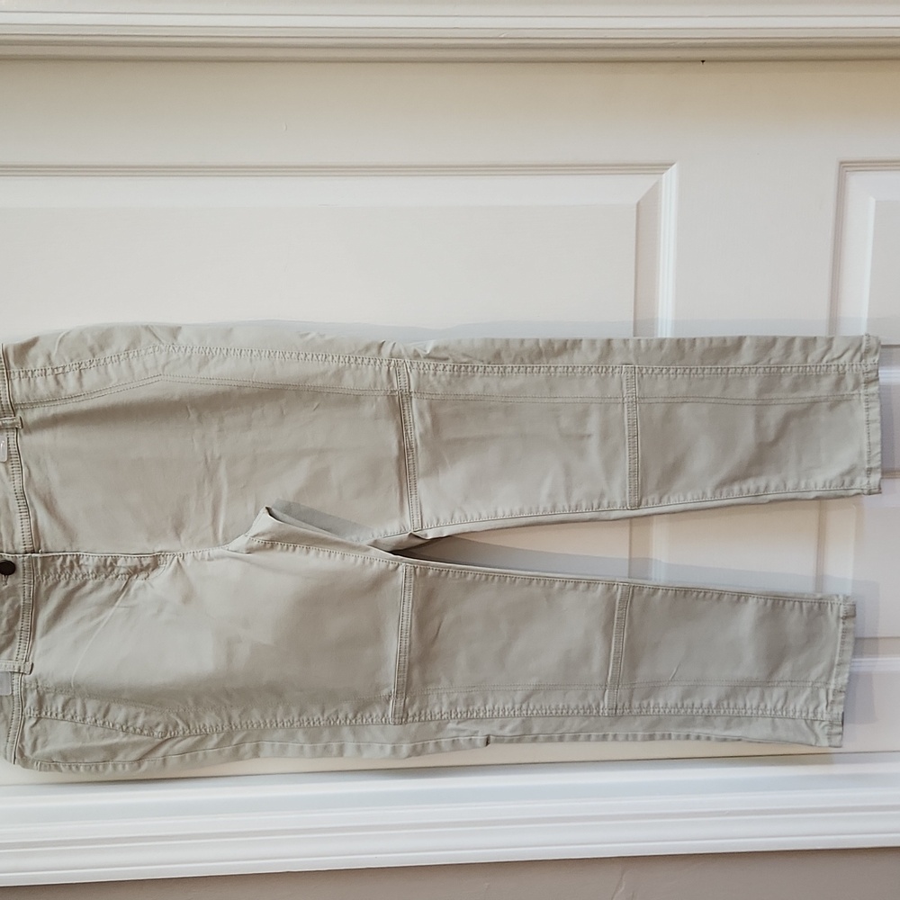 Chico's Women's Cargo Khakis  Size 2.5 =14/16 Short